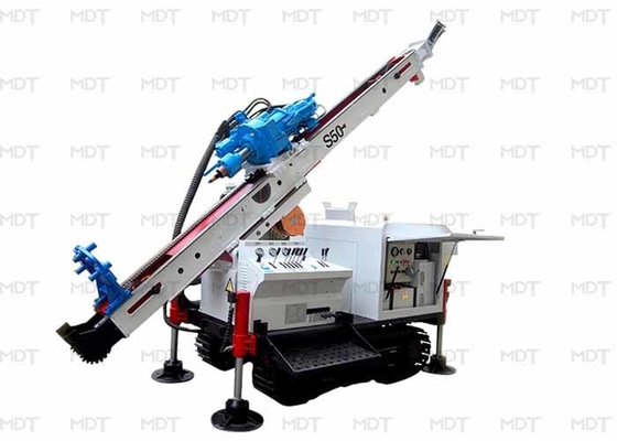 50 Metre 55KN Ankrajlı Sondaj Rig Döner Sondaj Makinesi Mavi