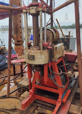 0-120r / dak Dönme Hızına sahip 100kN Maksimum Kaldırma Kuvveti Derin Delik Delme Aparatı